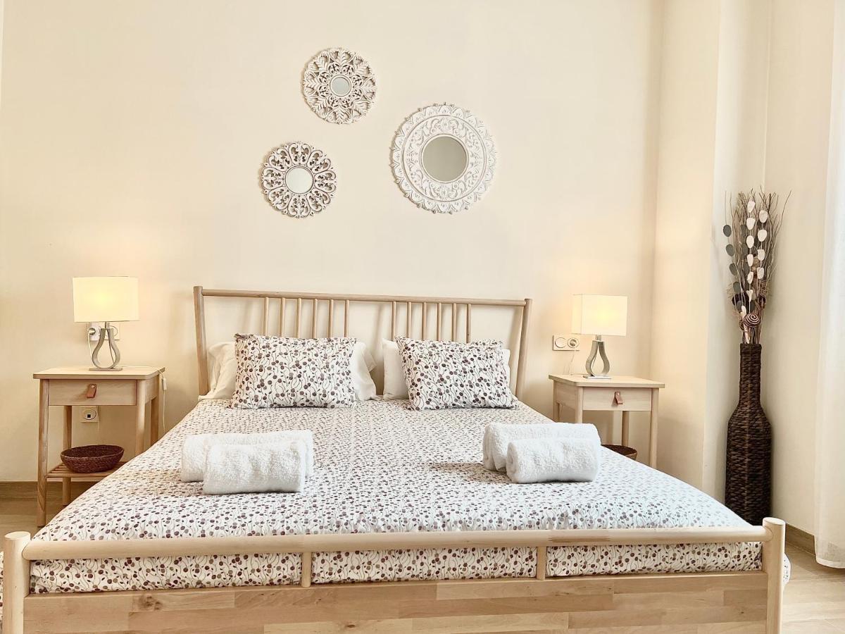 Teodosio Apartment Free Parking & Central Ac Sevilla Bagian luar foto