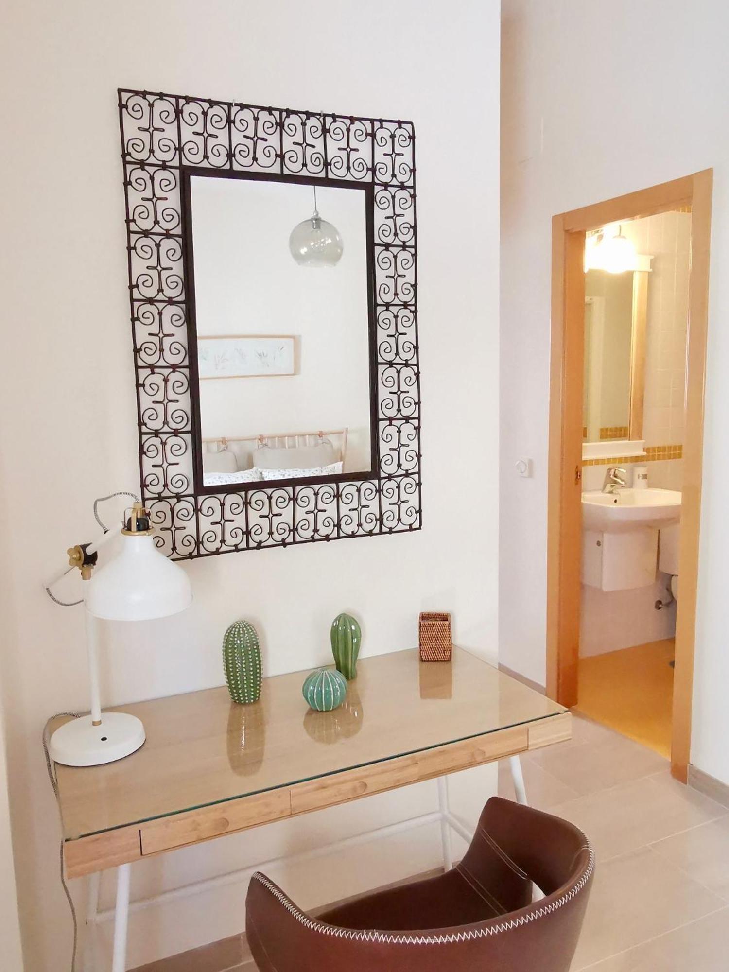 Teodosio Apartment Free Parking & Central Ac Sevilla Bagian luar foto