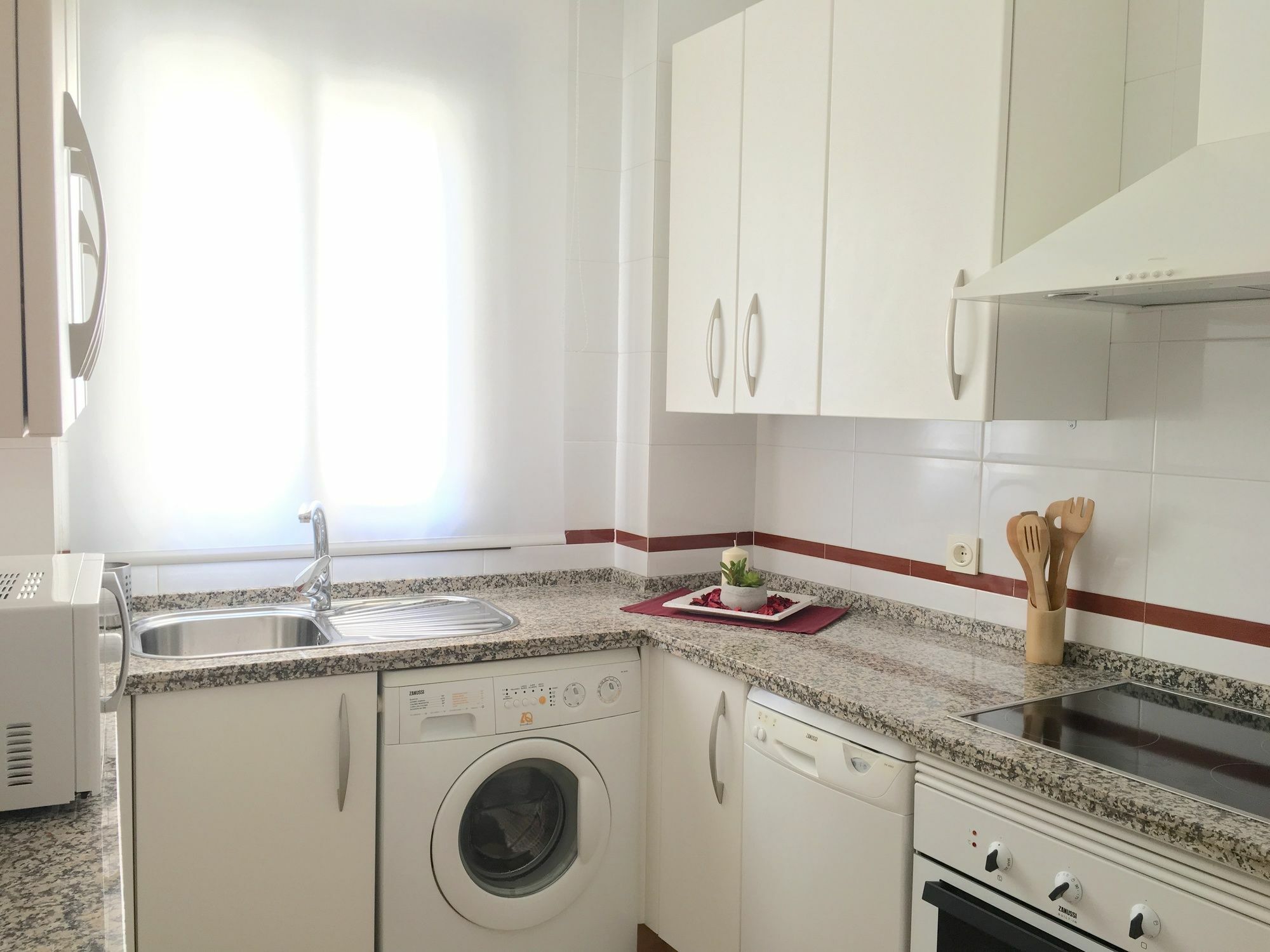 Teodosio Apartment Free Parking & Central Ac Sevilla Bagian luar foto